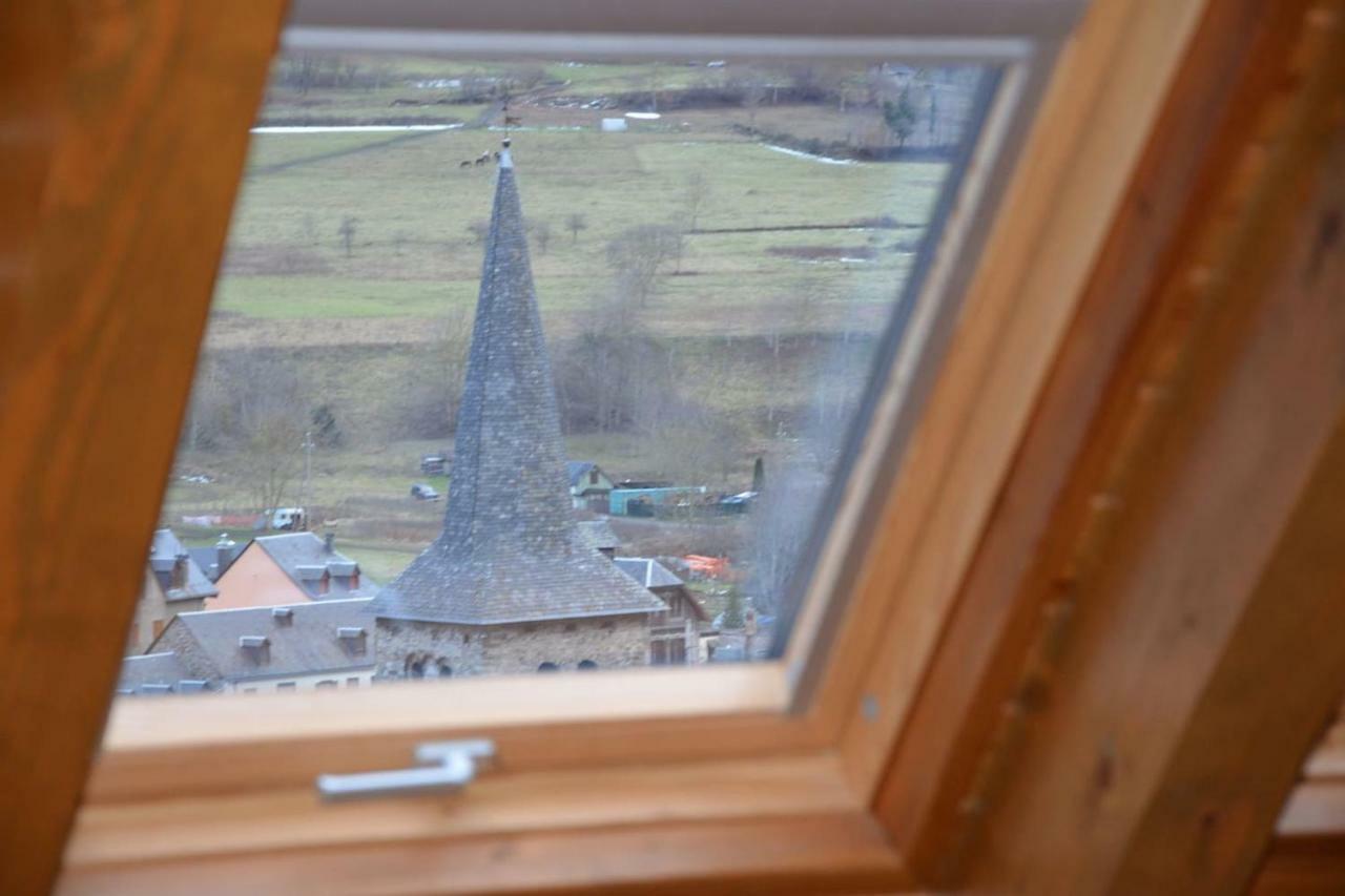 Laurit Villa Bossòst Kültér fotó