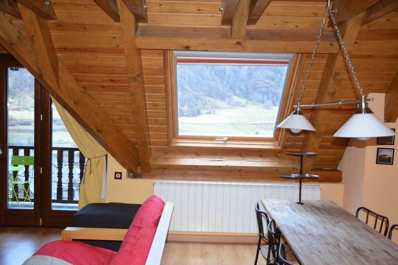 Laurit Villa Bossòst Kültér fotó